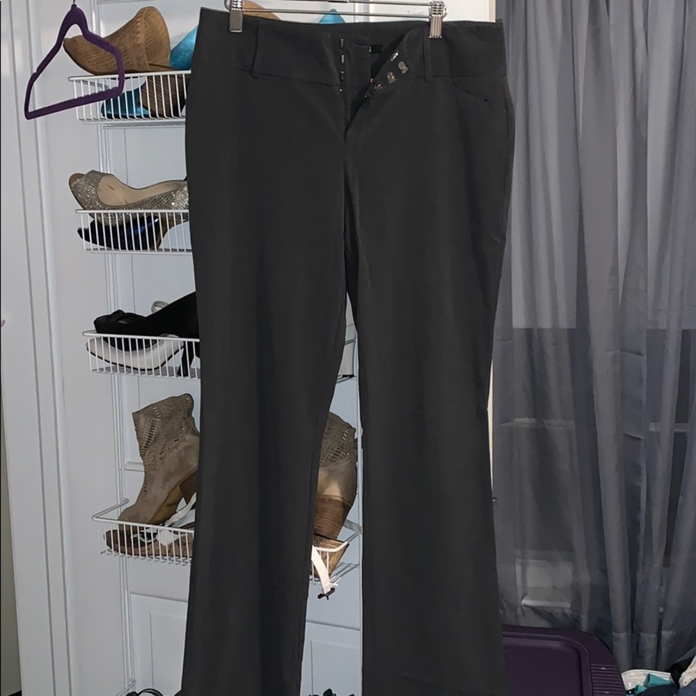 Apt. 9 Charcoal Dress pants 🖤🤍